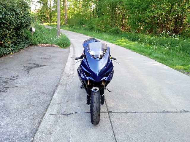 Suzuki - gsx r 1000 - motorfiets - afbeelding 4 van  10
