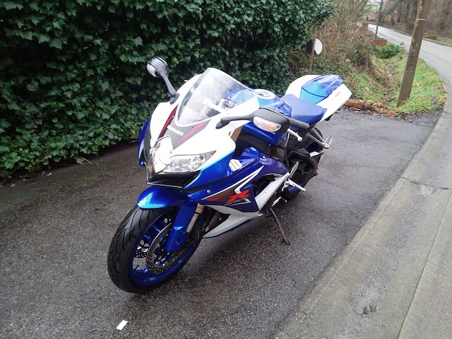 Suzuki - gsx r 600 - motorfiets - afbeelding 6 van  11