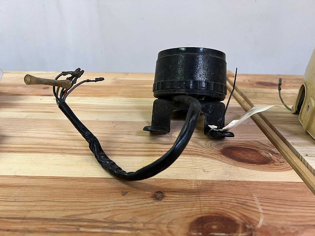 Suzuki - kilometerteller / snelheidsmeter (2x) - afbeelding 4 van  6