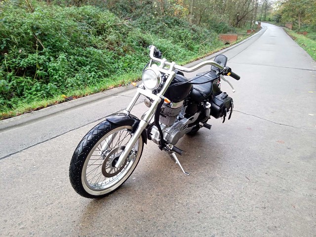 Suzuki - savage - motorfiets - afbeelding 4 van  8