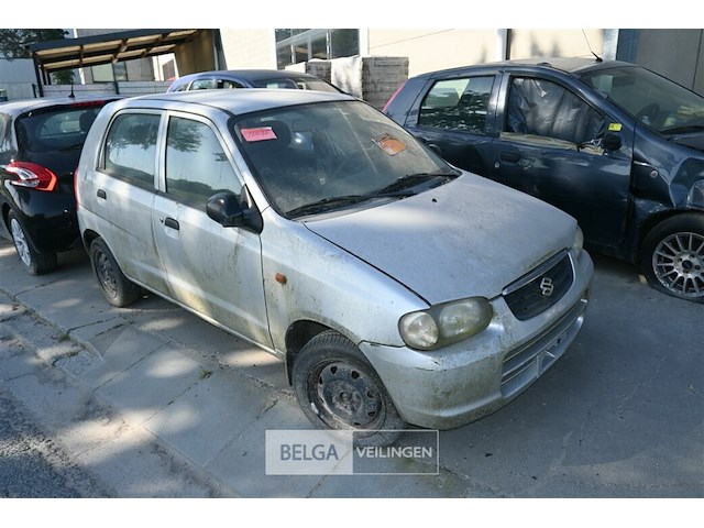 Suzuki alto, enkel voor vergunninghouders en erkende centra voor verschroting - afbeelding 1 van  7