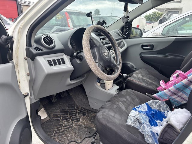 Suzuki alto - afbeelding 7 van  9