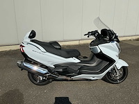 Suzuki burgman 650 motorfiets - afbeelding 15 van  17