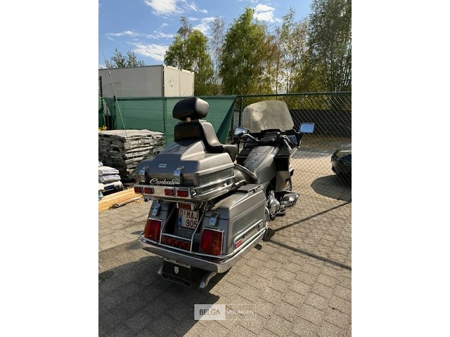 Suzuki cavalcade - afbeelding 15 van  15