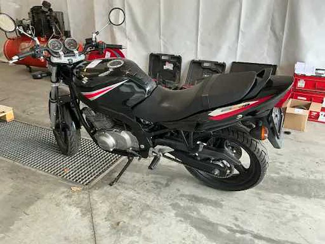 Suzuki gs500u motorfiets - afbeelding 3 van  6