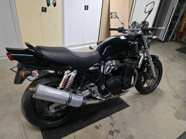 Suzuki gsx 750 moto - afbeelding 3 van  7
