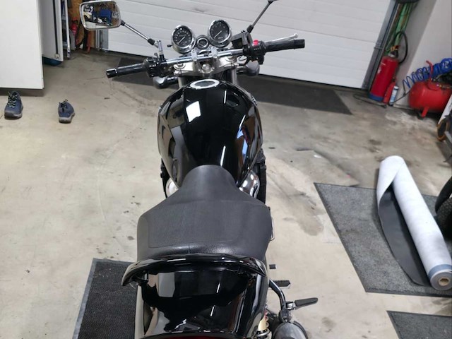 Suzuki gsx 750 moto - afbeelding 5 van  7