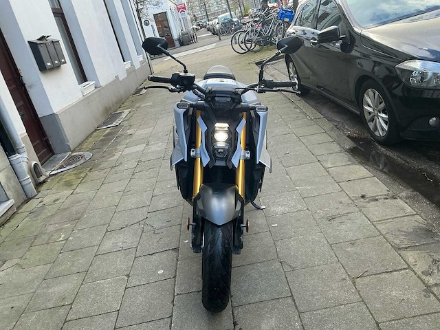 Suzuki gsx s 1000 naked motorfiets - afbeelding 8 van  13