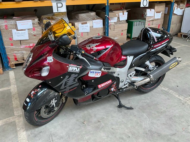Suzuki gsx2300r motorfiets - afbeelding 1 van  12
