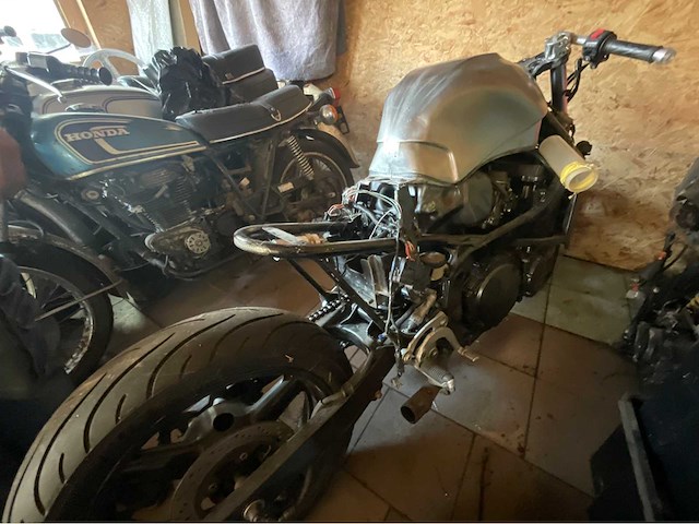 Suzuki gsxf project racer motorfiets - afbeelding 5 van  8