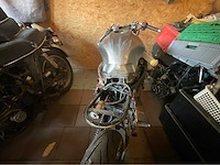 Suzuki gsxf project racer motorfiets - afbeelding 6 van  8