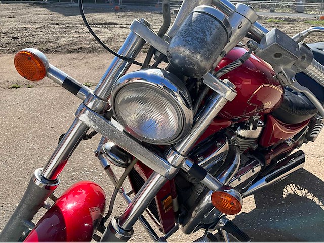 Suzuki intruder vs800 - 805cc v-twin cruiser - afbeelding 24 van  26