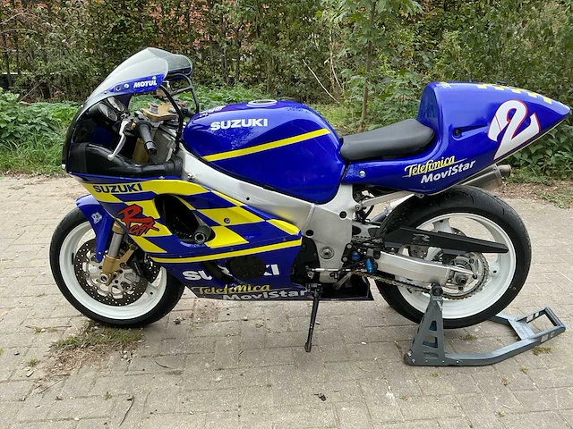 Suzuki r gsx motorfiets - afbeelding 1 van  17