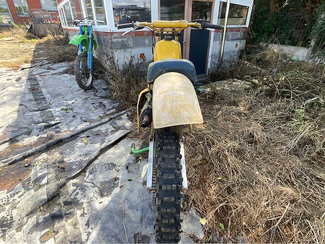 Suzuki rm 125 motorfiets - afbeelding 6 van  11