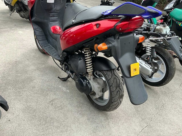 Suzuki scooter - afbeelding 5 van  8