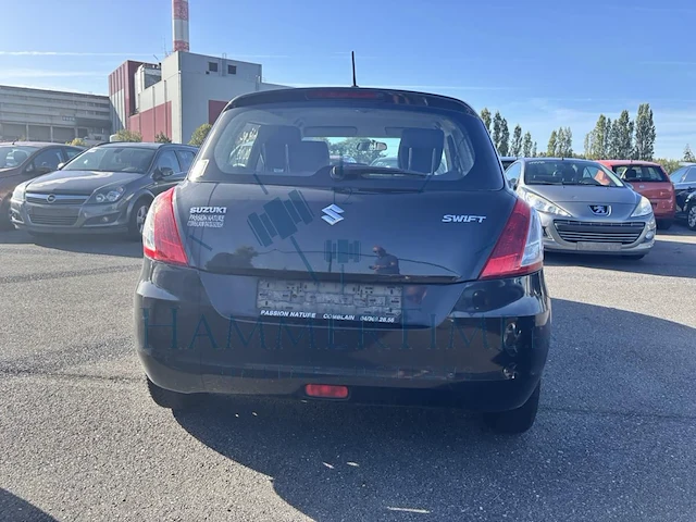 Suzuki swift 1 2i gl, 2014 - afbeelding 32 van  35