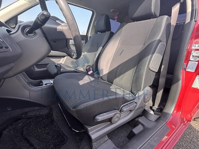 Suzuki swift 1.3 ddis gl airco, 2006 - afbeelding 2 van  29