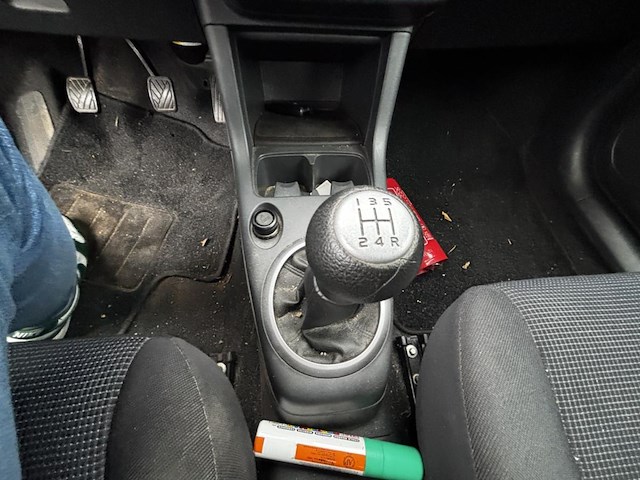 Suzuki swift 1.3i gl airco, 2007 - afbeelding 5 van  31