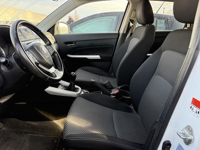Suzuki vitara 1 gl+, 2016 - afbeelding 27 van  29