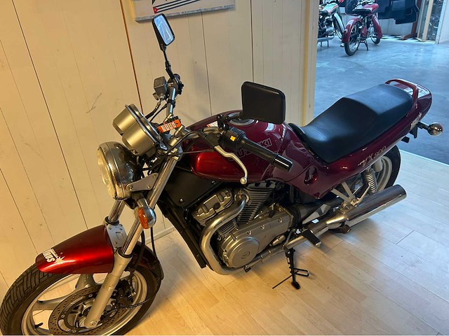 Suzuki vx 800 vs51a motorfiets - afbeelding 1 van  13