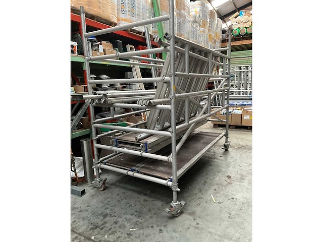 Svelt tempo alu rolsteiger stelling tot 7,5 meter hoog - afbeelding 15 van  25