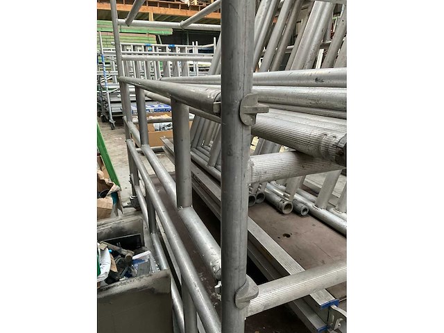 Svelt tempo alu rolsteiger stelling tot 7,5 meter hoog - afbeelding 16 van  25