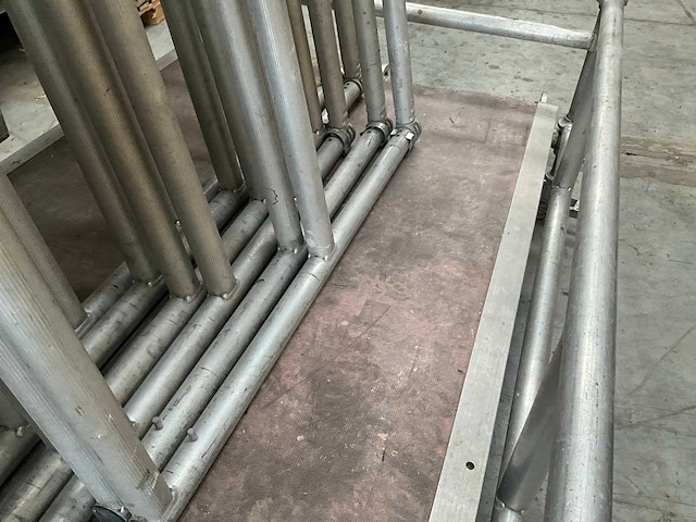 Svelt tempo alu rolsteiger stelling tot 7,5 meter hoog - afbeelding 13 van  24