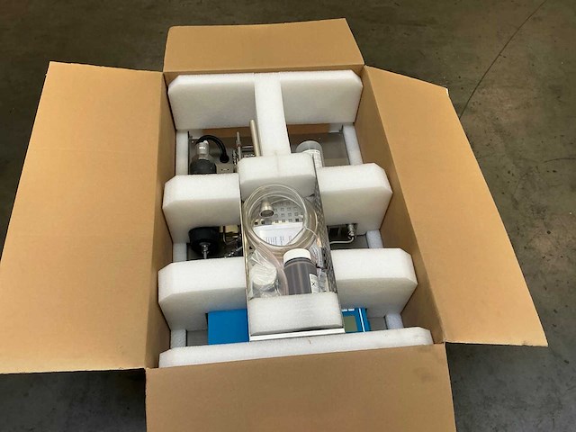 Swan industriële wateranalyse-installatie - afbeelding 1 van  9