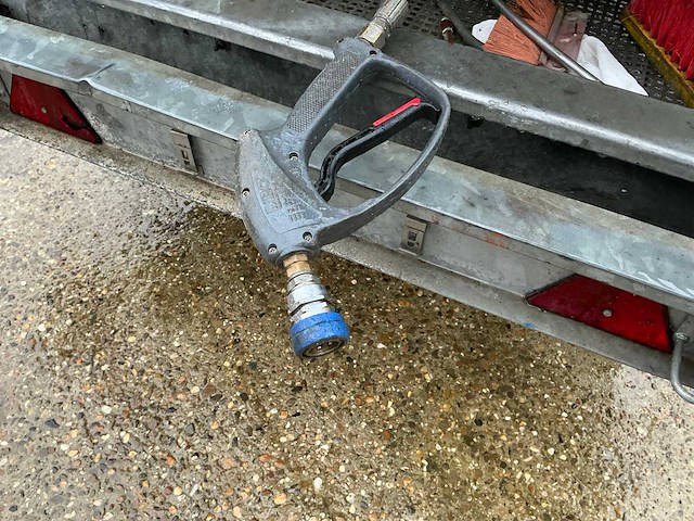 Swarchenveld mobiele was installatie aanhangwagen - afbeelding 10 van  10