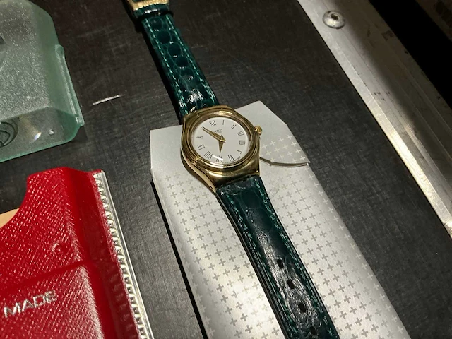 Swatch irony vintage dameshorloge - afbeelding 2 van  5