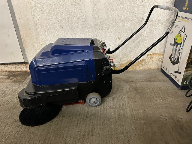 Swedic elektrische veeg/poetsmachine - afbeelding 1 van  7