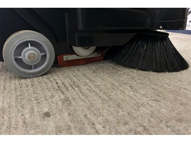 Swedic elektrische veeg/poetsmachine - afbeelding 7 van  7