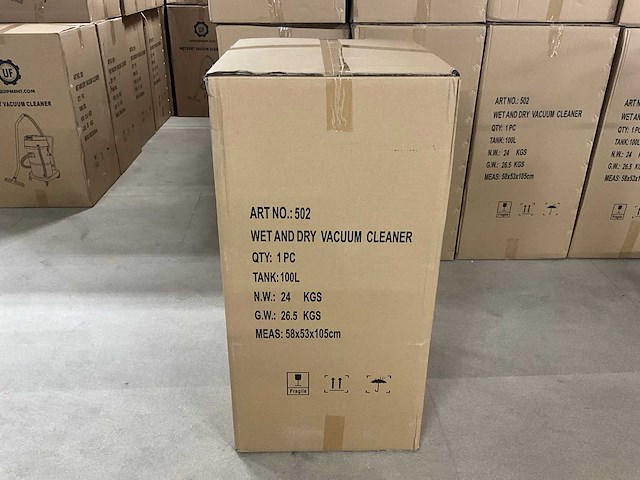 Sweeper en industriële stofzuiger nat/droogstofzuiger 100l 3600w 3 motoren - afbeelding 32 van  38
