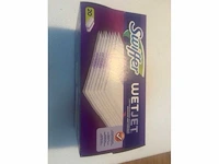 Swiffer - partij swiffer reinigingsmiddelen en dweilen - afbeelding 2 van  6