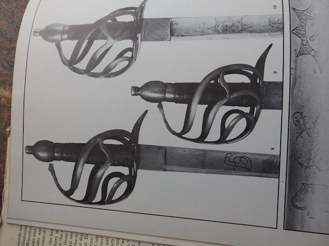 Swords british army brion robson - afbeelding 4 van  4