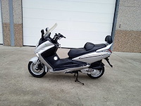 Sym - gts 125 - motorfiets