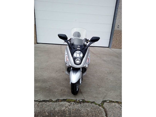 Sym - gts 125 - motorfiets - afbeelding 5 van  8