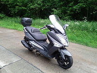 Sym - joymax 125 i - motorfiets - afbeelding 4 van  9