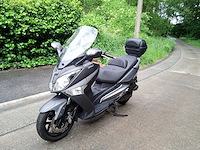 Sym - joymax 125 i - motorfiets - afbeelding 5 van  9