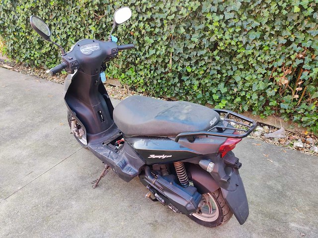 Sym - light mopeds & light motorised scooters - afbeelding 4 van  6