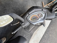 Sym - motorised scooter - afbeelding 7 van  9