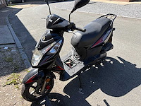 Sym - snorscooter - orbit ll - scooter - afbeelding 2 van  10