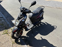 Sym - snorscooter - orbit ll - scooter - afbeelding 6 van  8