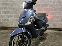 Sym fiddle ii 50s submarine blue