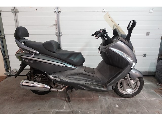 Sym gts 125 - afbeelding 3 van  22
