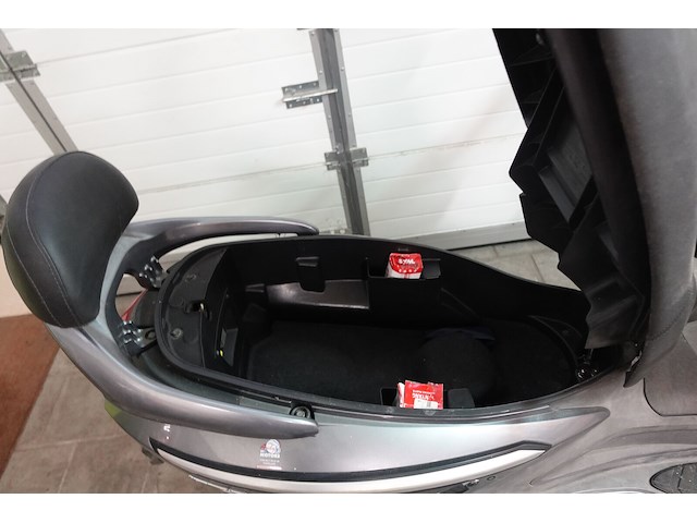 Sym gts 125 - afbeelding 8 van  22
