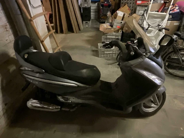 Sym gts125 lm25w brommer - afbeelding 7 van  8