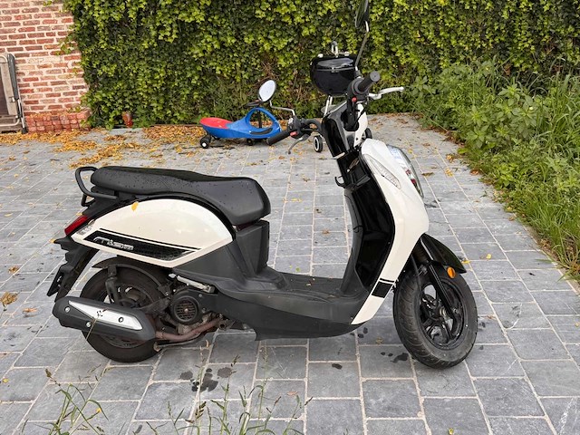 Sym mio brommer - afbeelding 7 van  13