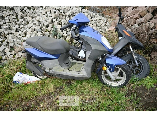 Sym scooter - afbeelding 1 van  6