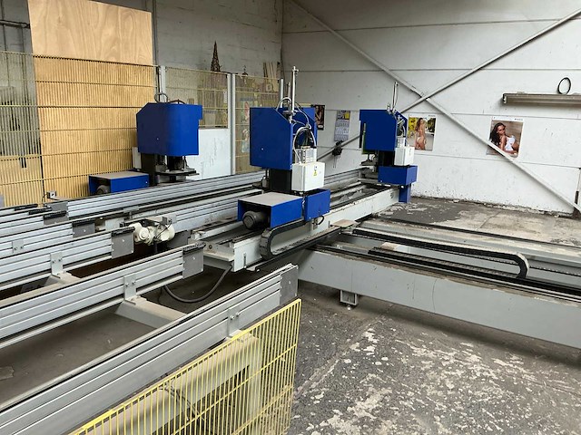 Symatec cnc pvc-bewerkingsmachine - afbeelding 4 van  7